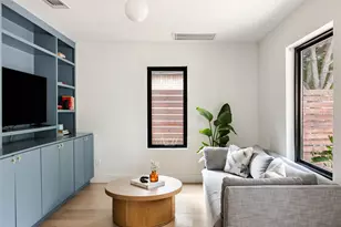 2202 E 2 1/2 St, Austin, TX 78702 - Photo 5