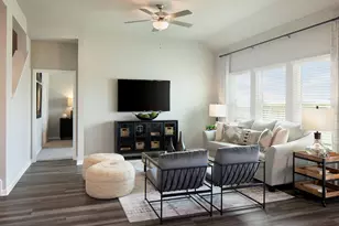131 Coopers Hawk Crst, Cedar Creek, TX 78612 - Photo 5
