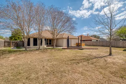 513 Mockingbird Lane, Lockhart, TX 78644 - Photo 23