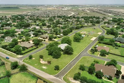 204 Blanco Drive, Hutto, TX 78634 - Photo 37