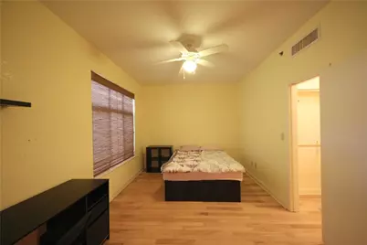 711 W 26th Street #610, Austin, TX 78705 - Photo 9