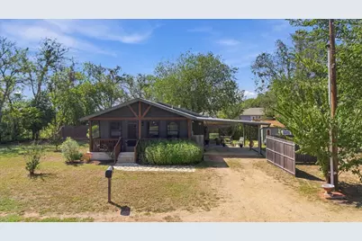 706 Jones Street, Smithville, TX 78957 - Photo 5