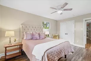 706 Jones St, Smithville, TX 78957 - Photo 17