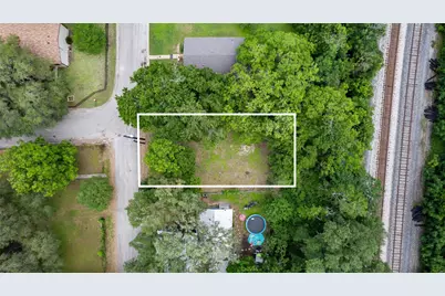 900 Tank Street, Lockhart, TX 78644 - Photo 3