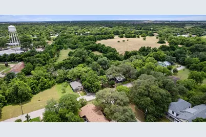 900 Tank Street, Lockhart, TX 78644 - Photo 7