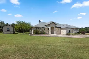 104 Draper Ln, Bertram, TX 78605 - Photo 31
