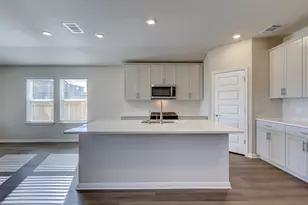 100 Greenspire Ln, Hutto, TX 78634 - Photo 7