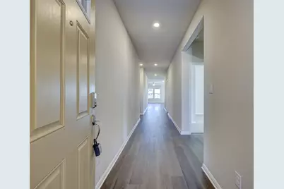 100 Greenspire Lane, Hutto, TX 78634 - Photo 5