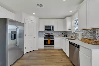 360 Witchhazel Way, San Marcos, TX 78666 - Photo 9