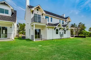 136 Lourdes Ct, Dripping Springs, TX 78620 - Photo 15