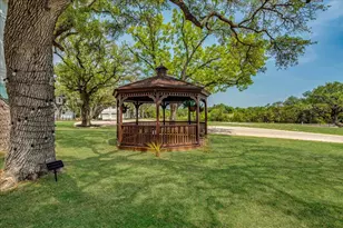 136 Lourdes Ct, Dripping Springs, TX 78620 - Photo 29