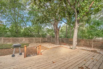 3400 Laguna Drive, Austin, TX 78741 - Photo 21