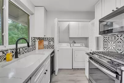 3400 Laguna Drive, Austin, TX 78741 - Photo 7