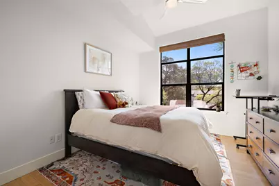 907 Duncan Lane #302, Austin, TX 78705 - Photo 17