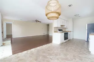 5603 Porsche Ln, Austin, TX 78749 - Photo 5