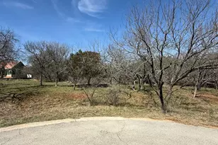 808 Sky Ln, Horseshoe Bay, TX 78657 - Photo 1