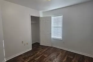 606 Trinity St, Lockhart, TX 78644 - Photo 9