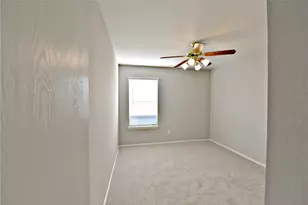 510 Golden Gate Dr, Leander, TX 78641 - Photo 17