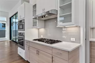 6300 Toscana Ave, Austin, TX 78724 - Photo 9