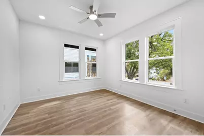 910 W 22nd 1/2 Street, Austin, TX 78705 - Photo 19