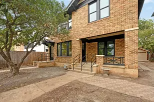 910 W 22nd 1/2 St, Austin, TX 78705 - Photo 31