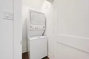 910 W 22nd 1/2 St, Austin, TX 78705 - Photo 21