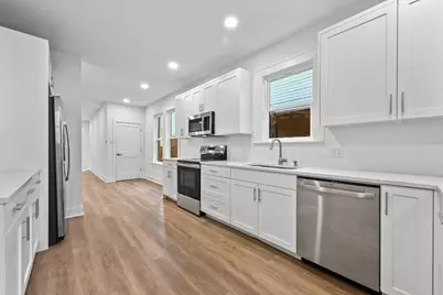 910 W 22nd 1/2 Street, Austin, TX 78705 - Photo 11