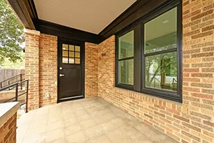 910 W 22nd 1/2 St, Austin, TX 78705 - Photo 3