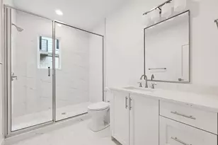 910 W 22nd 1/2 St, Austin, TX 78705 - Photo 15