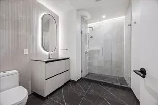 610 Davis St, Austin, TX 78701 - Photo 7