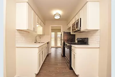 6400 Brookside Drive, Austin, TX 78723 - Photo 21