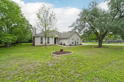 202 Meadow Woods Drive, Kyle, TX 78640 - Photo 3