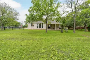 202 Meadow Woods Dr, Kyle, TX 78640 - Photo 29