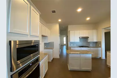 16500 Aventura Avenue, Pflugerville, TX 78660 - Photo 13