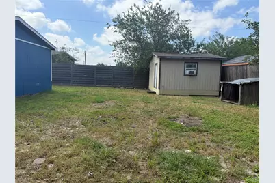 652 Stag Horn Pass, Kyle, TX 78640 - Photo 17