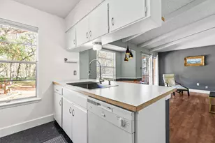 1906 Parkside Ln, Austin, TX 78745 - Photo 7