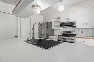 1906 Parkside Ln, Austin, TX 78745 - Photo 9