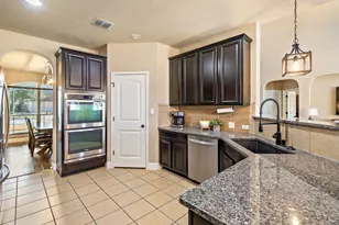 200 Lake Livingston Dr, Georgetown, TX 78628 - Photo 11