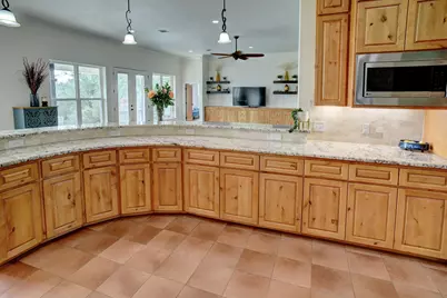 189 Moccasin Canyon, Cedar Creek, TX 78612 - Photo 9