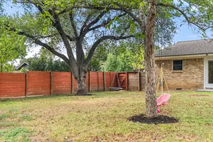 2705 Harrowden Dr, Austin, TX 78727 - Photo 27