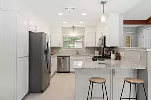 2705 Harrowden Dr, Austin, TX 78727 - Photo 5