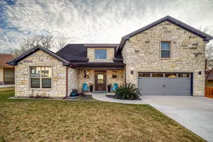 160 Nuuanu Ln, Bastrop, TX 78602 - Photo 3