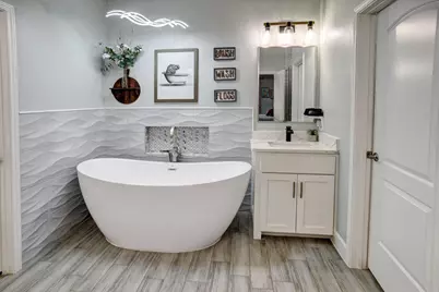 160 Nuuanu Lane, Bastrop, TX 78602 - Photo 13