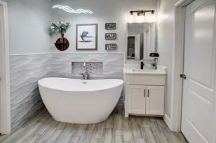 160 Nuuanu Ln, Bastrop, TX 78602 - Photo 13