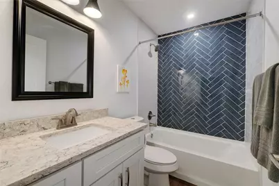 5401 Wellington Drive, Austin, TX 78723 - Photo 11