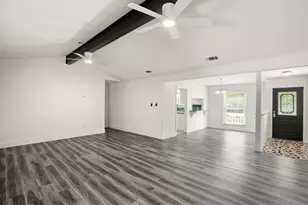 15302 Spring Hill Ln, Pflugerville, TX 78660 - Photo 3