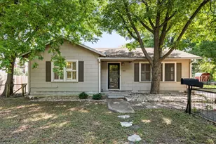 921 E 37th St, Austin, TX 78705 - Photo 23