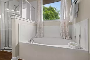 407 W Metcalfe St, Hutto, TX 78634 - Photo 27