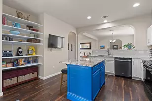 407 W Metcalfe St, Hutto, TX 78634 - Photo 11