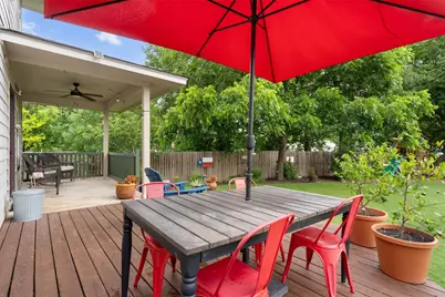 407 W Metcalfe Street, Hutto, TX 78634 - Photo 3